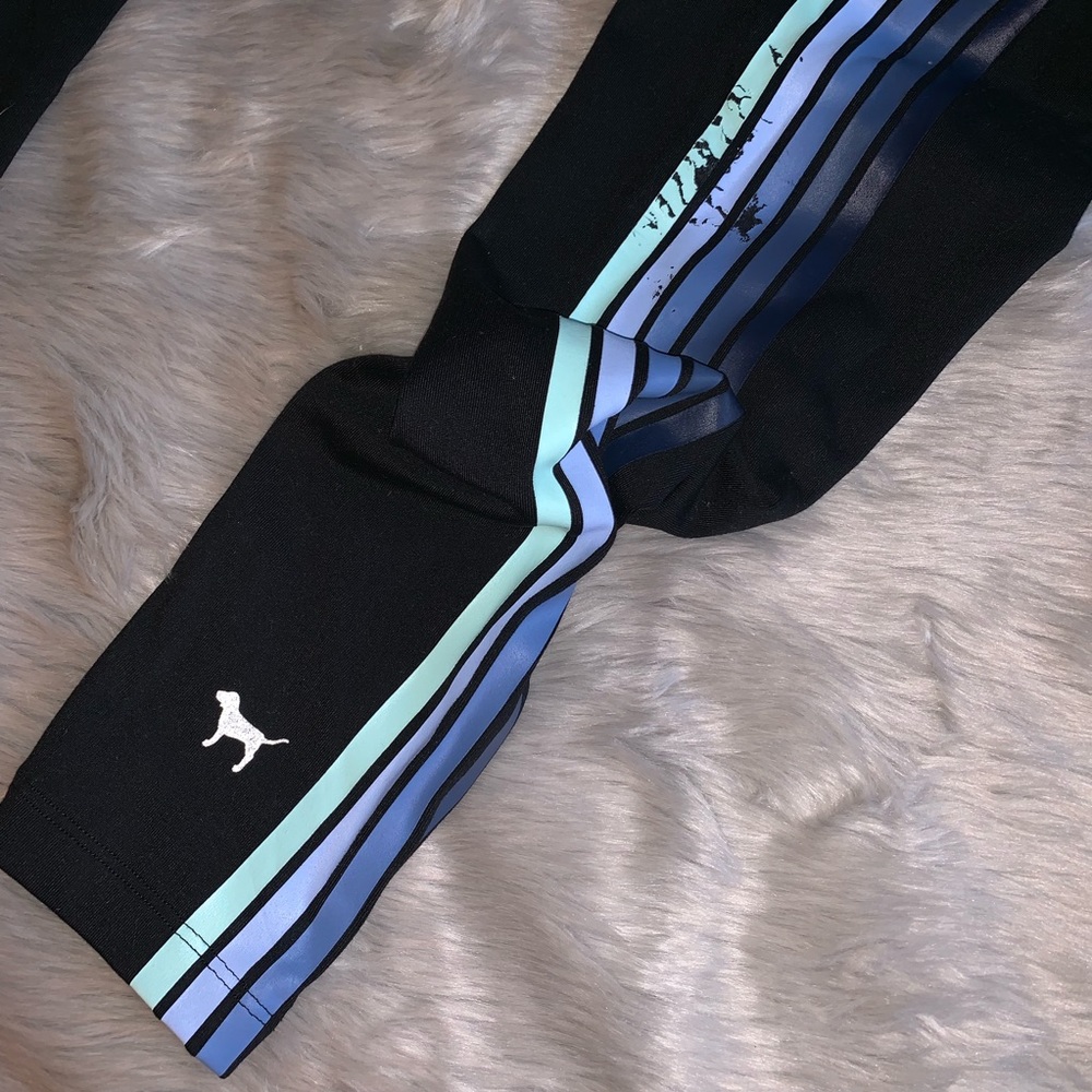 {VS PINK} Ultimate High Waist Striped Leggings - Picture 4 of 7
